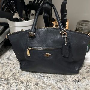 Black coach pocketbook In excellent condition